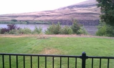 519 1st St in Asotin, WA - Building Photo - Building Photo