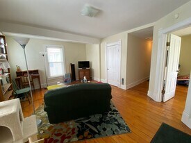 947 E Gorham St in Madison, WI - Building Photo