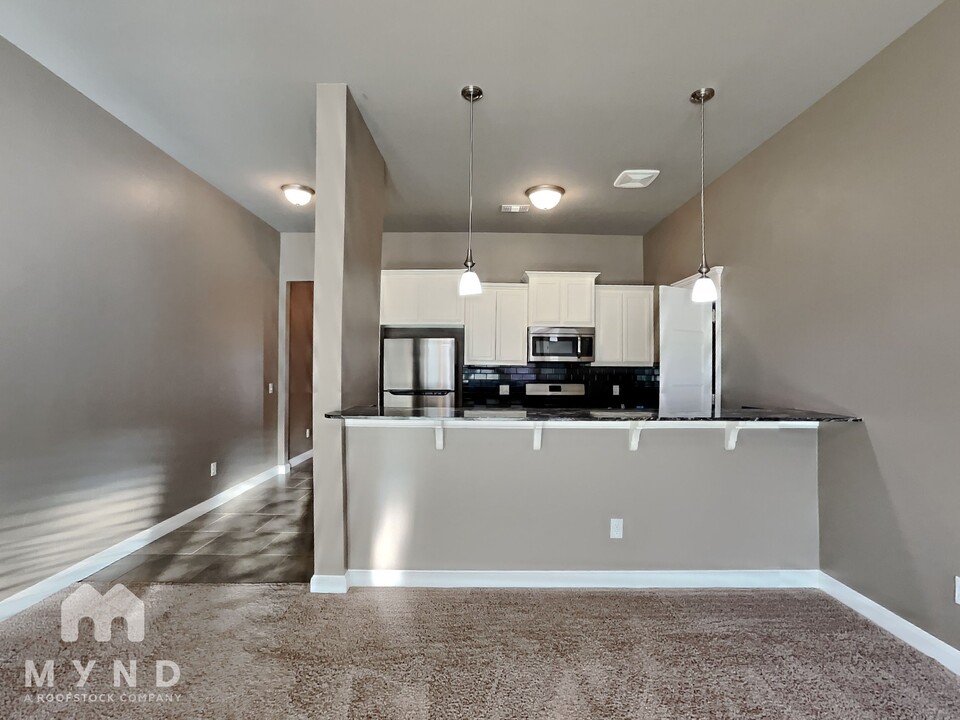 18119 Manera Wy in Edmond, OK - Building Photo