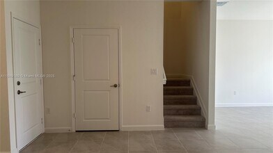 2797 SE 25th Ave in Homestead, FL - Building Photo - Building Photo