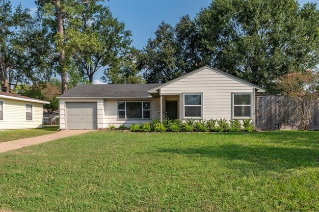 property at 1806 Gardenia Dr