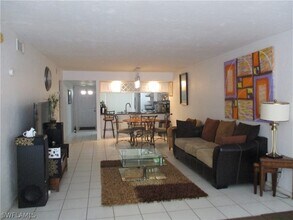 4010 Ice Castle Way in Naples, FL - Building Photo - Building Photo