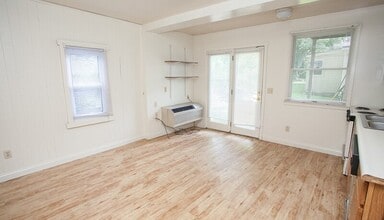 547 Layman Ave in Harrisonburg, VA - Building Photo - Building Photo