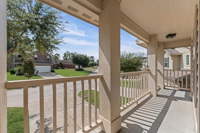 property at 18714 Walden Glen Cir