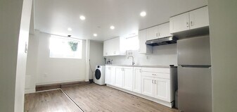 46 Alfred St in Quinte West, ON - Building Photo