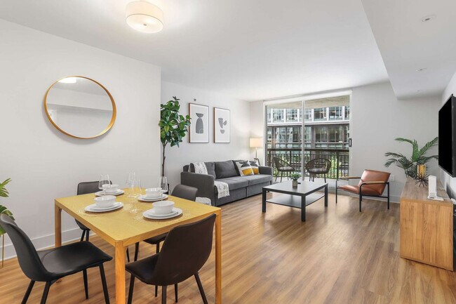 1221 S Eads St in Arlington, VA - Building Photo - Building Photo