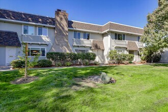 66 Miramonte Dr in Moraga, CA - Building Photo - Building Photo