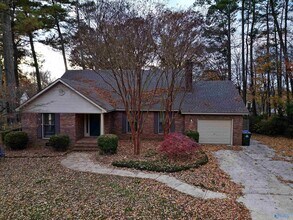 404 Cloverleaf Dr in Athens, AL - Building Photo - Building Photo
