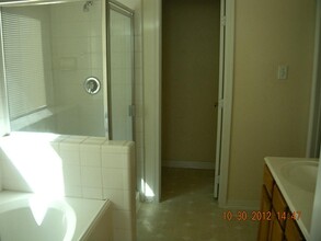 2719 Whitinham Dr in Houston, TX - Building Photo - Building Photo
