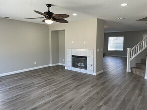 38661 Annette Ave in Palmdale, CA - Building Photo - Building Photo