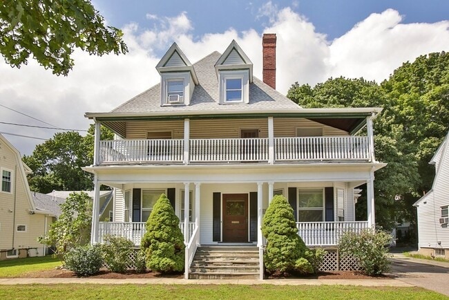 property at 1601 Centre St