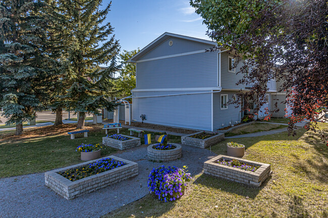 Brittany Lane Housing Co-op in Sherwood Park, AB - Building Photo - Building Photo