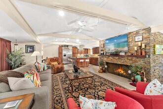 70801 Fairway Dr in Rancho Mirage, CA - Building Photo - Building Photo