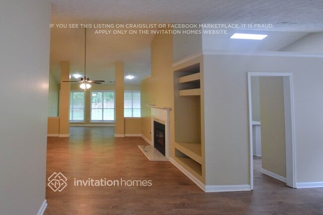 655 Sterling Oaks Dr in Lilburn, GA - Building Photo - Building Photo