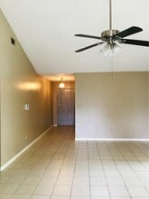 16964 Hummingbird in Conroe, TX - Building Photo - Building Photo