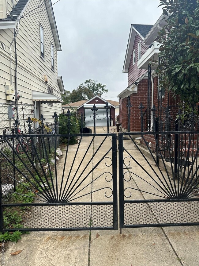 243-01 130th Ave in Queens, NY - Building Photo - Building Photo