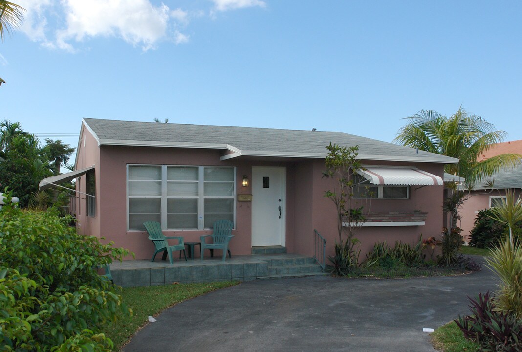 2308 Johnson St in Hollywood, FL - Building Photo