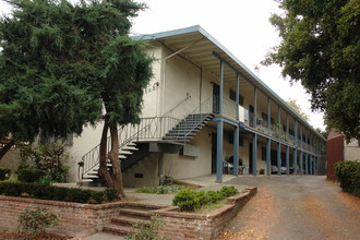 3065 Richmond Blvd in Oakland, CA - Foto de edificio - Building Photo