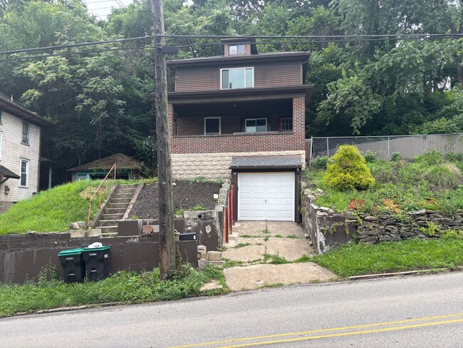 property at 119 Grant Ave