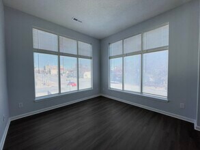 3800 Broadway Blvd, Unit A in Kansas City, MO - Building Photo - Building Photo