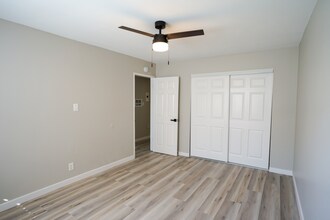 10442 Lampson Ave in Garden Grove, CA - Building Photo - Building Photo