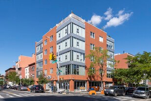 609 Myrtle Ave in Brooklyn, NY - Building Photo