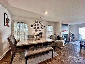 1605 Blue Velvet Ln in Dallas, NC - Building Photo - Building Photo