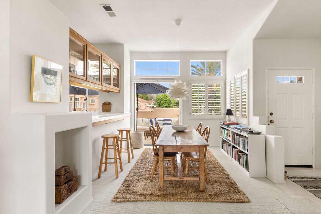5609 Avenida Del Parque in Rancho Santa Fe, CA - Building Photo
