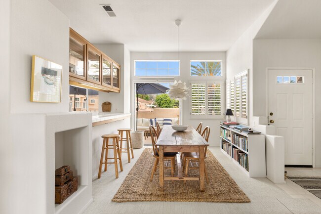 property at 5609 Avenida Del Parque