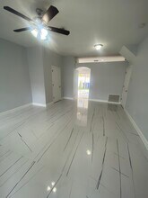 10103 Belleville Pl in Tampa, FL - Building Photo - Building Photo