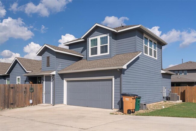 7829 Colton-Bluff Springs Rd in Austin, TX - Building Photo - Building Photo