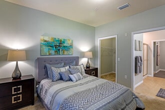 The Hills at Capital City in Tallahassee, FL - Building Photo - Interior Photo