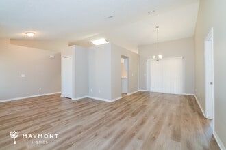 2065 E Gloria Dr in Deltona, FL - Building Photo - Building Photo