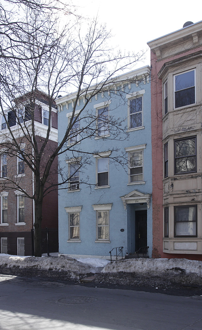 394 Madison Ave in Albany, NY - Foto de edificio - Building Photo