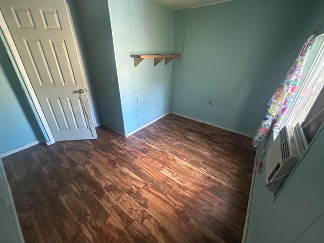3330 Pine Needle Dr in Ruskin, FL - Building Photo - Building Photo