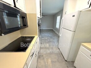 4424 Hovis Rd in Charlotte, NC - Building Photo - Building Photo