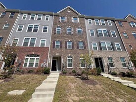 10908 Presidential Pkwy in Upper Marlboro, MD - Building Photo