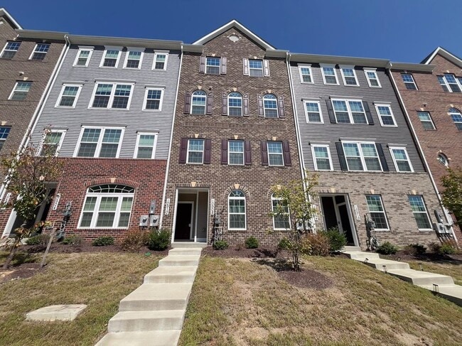 property at 10908 Presidential Pkwy