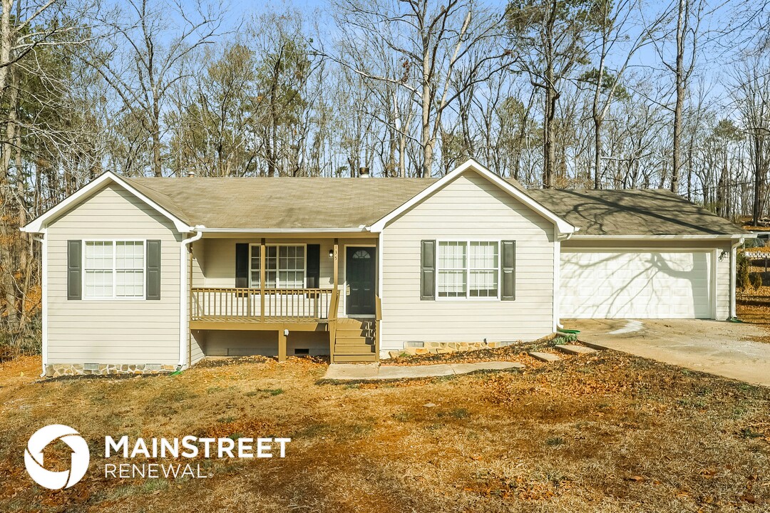 135 Briarcliff Pl in Stockbridge, GA - Building Photo