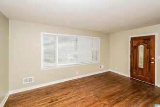 229 Chickasaw Dr in Birmingham, AL - Foto de edificio - Building Photo