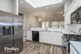 6908 Edgefield Dr in Denton, TX - Building Photo - Building Photo