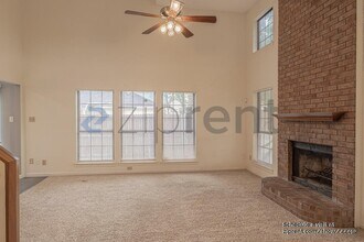 1929 Pinecrest Dr in Carrollton, TX - Building Photo - Building Photo