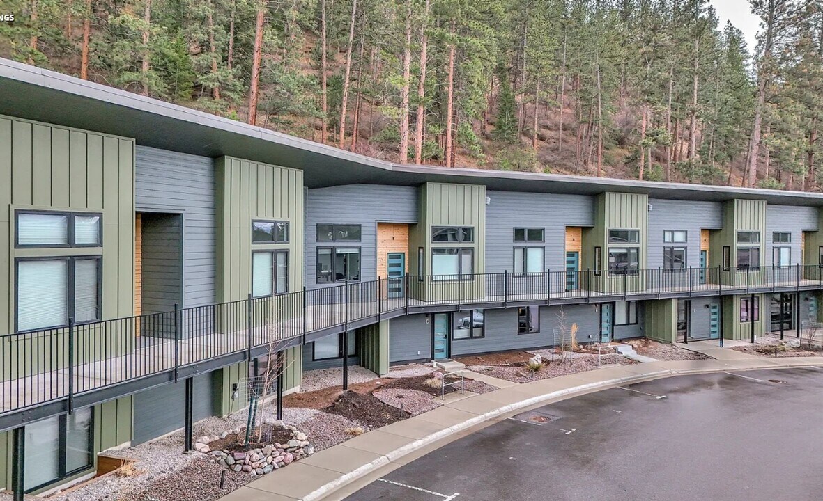 1250 Basecamp Dr in Missoula, MT - Foto de edificio