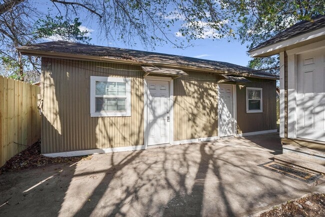 8209 Bangle St in Houston, TX - Building Photo - Building Photo