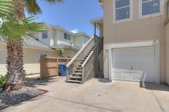 13986 Fortuna Bay Dr in Corpus Christi, TX - Building Photo - Building Photo