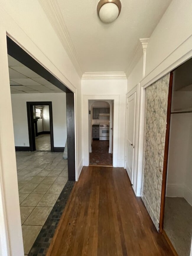 303 Park Ave in Charleston, WV - Building Photo - Building Photo