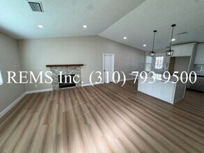 7775 Maple Ave in Hesperia, CA - Building Photo - Building Photo