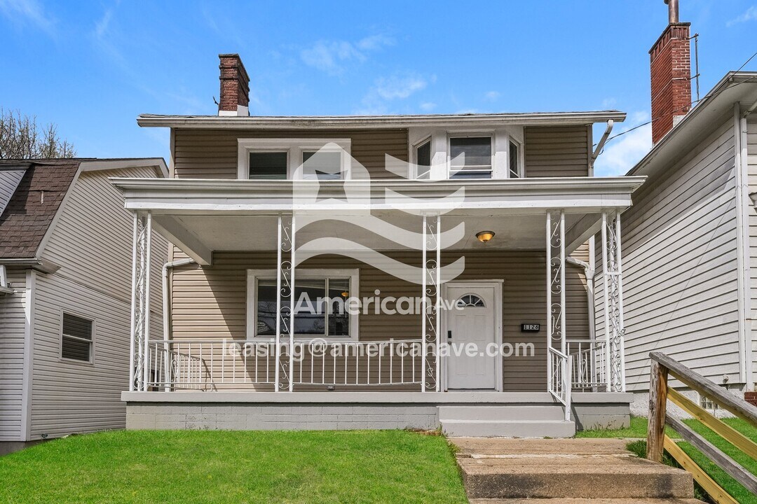 1126 Main St in Aliquippa, PA - Foto de edificio