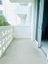 2840 S Ocean Blvd in Palm Beach, FL - Building Photo - Building Photo