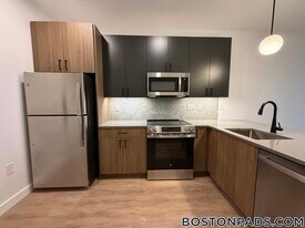 199 Gardner St in Boston, MA - Building Photo